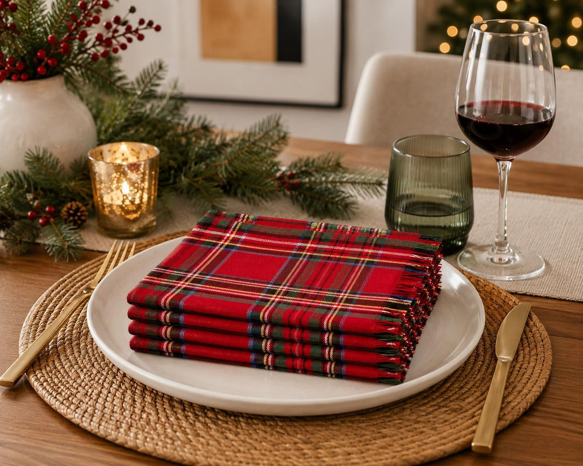 Fennco Styles Christmas Tartan Cloth Napkins with Fringe 20"×20", Set of 4