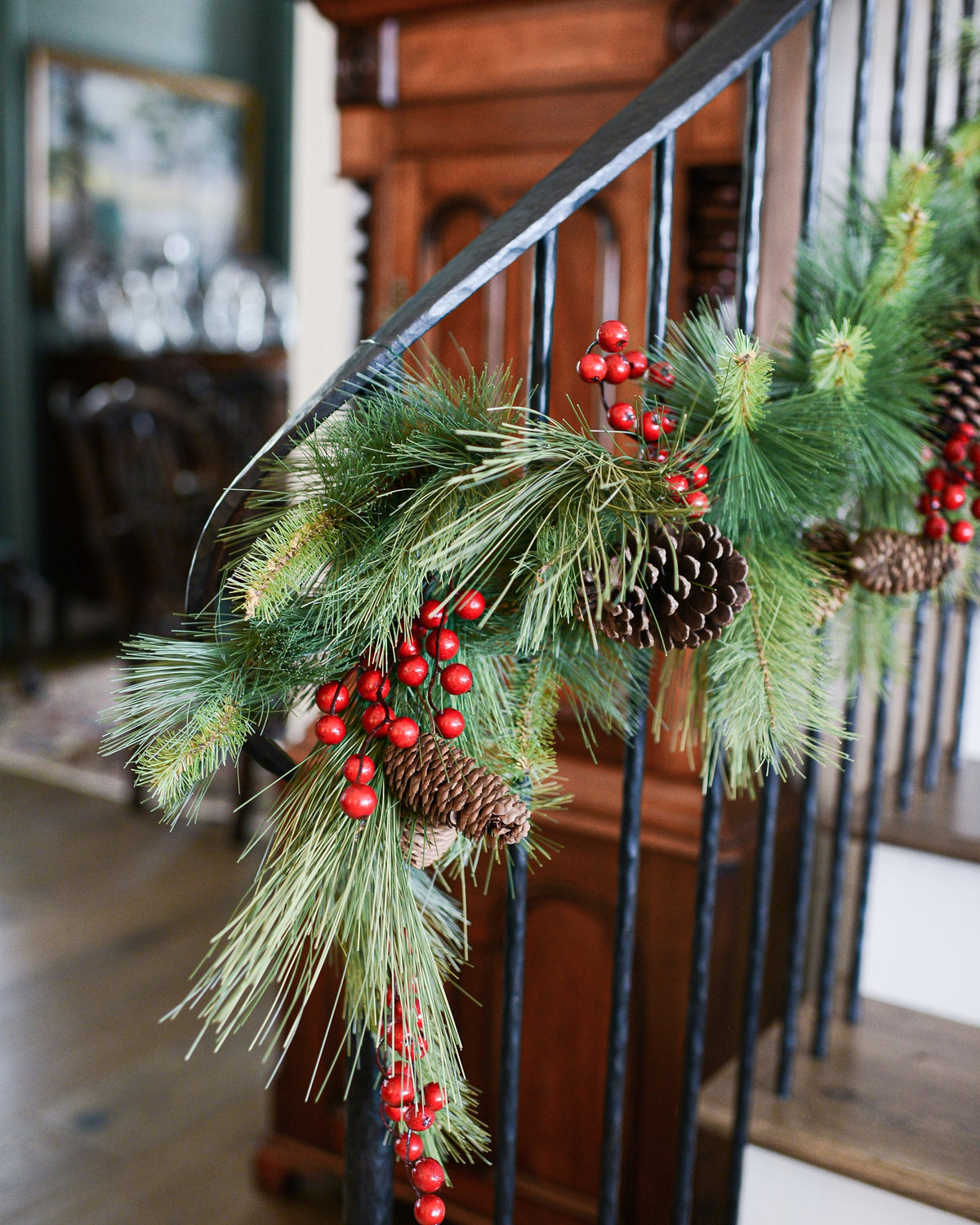 6 ft. Adirondack Pine Garland